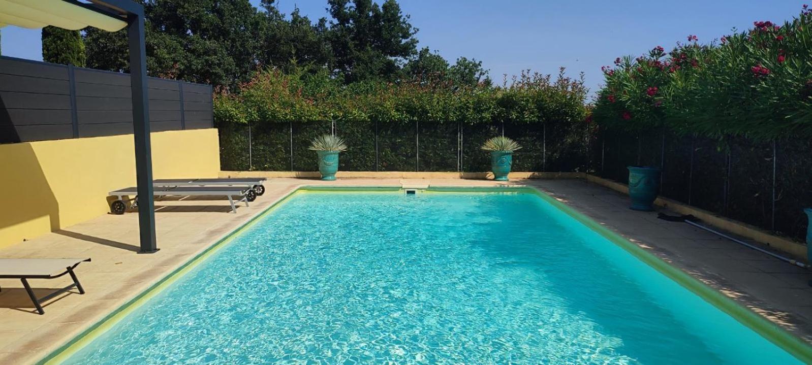 Villa Provencale Entre Cevennes Et Provence Avec Grande Piscine Et Un Terrain De Petanque